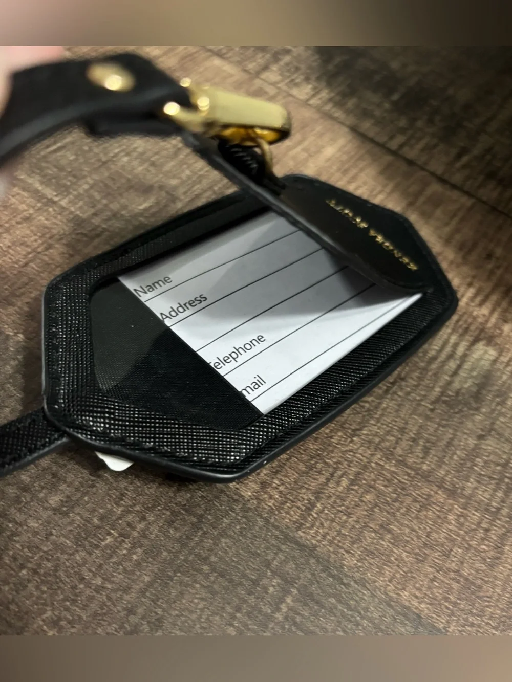 Kendra Scott Pebbled Leather Luggage Tag - Picture 7 of 7